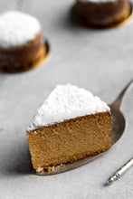 Charger l'image dans la galerie, Cakelette à l'huile d'olive - 5"