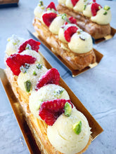 Load image into Gallery viewer, Éclair - Pistachio Raspberry
