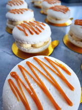 Load image into Gallery viewer, Macaron - Giant Salted Caramel
