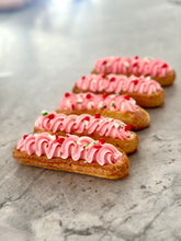 Load image into Gallery viewer, Éclair - Candy Cane
